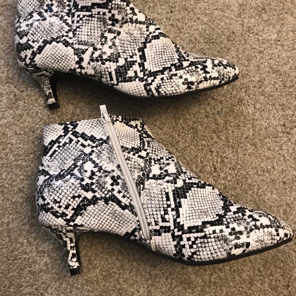 Snake Vegan Leather Black & White Ankle Boot - Picture 4 of 7